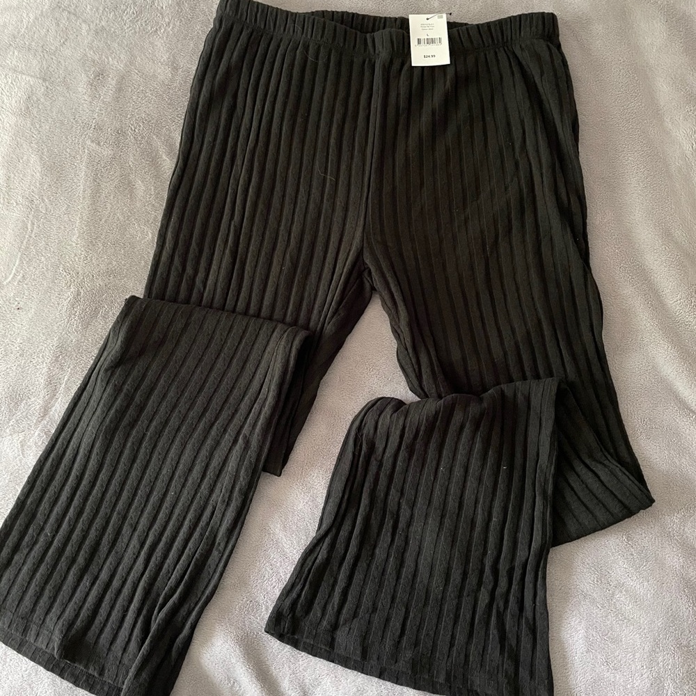 Black rib pants